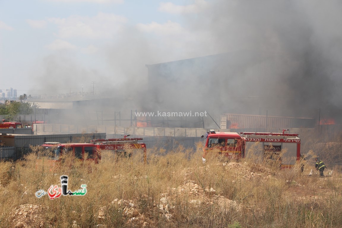 فيديو : اندلاع حريق كبير في مخزن للبلاستيك في سهل المدينة الغربي ومدير قسم الطوارئ خالد عيسى  اشكر كل الشباب اللذين قدموا معداتهم للسيطرة على الحريق  